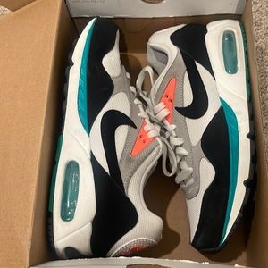 Nike air max correlate